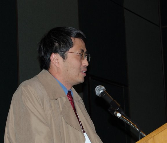 Dean Gene Chang introduces School of Publish Economics and Administration, Shanghai University of Finance and Economics